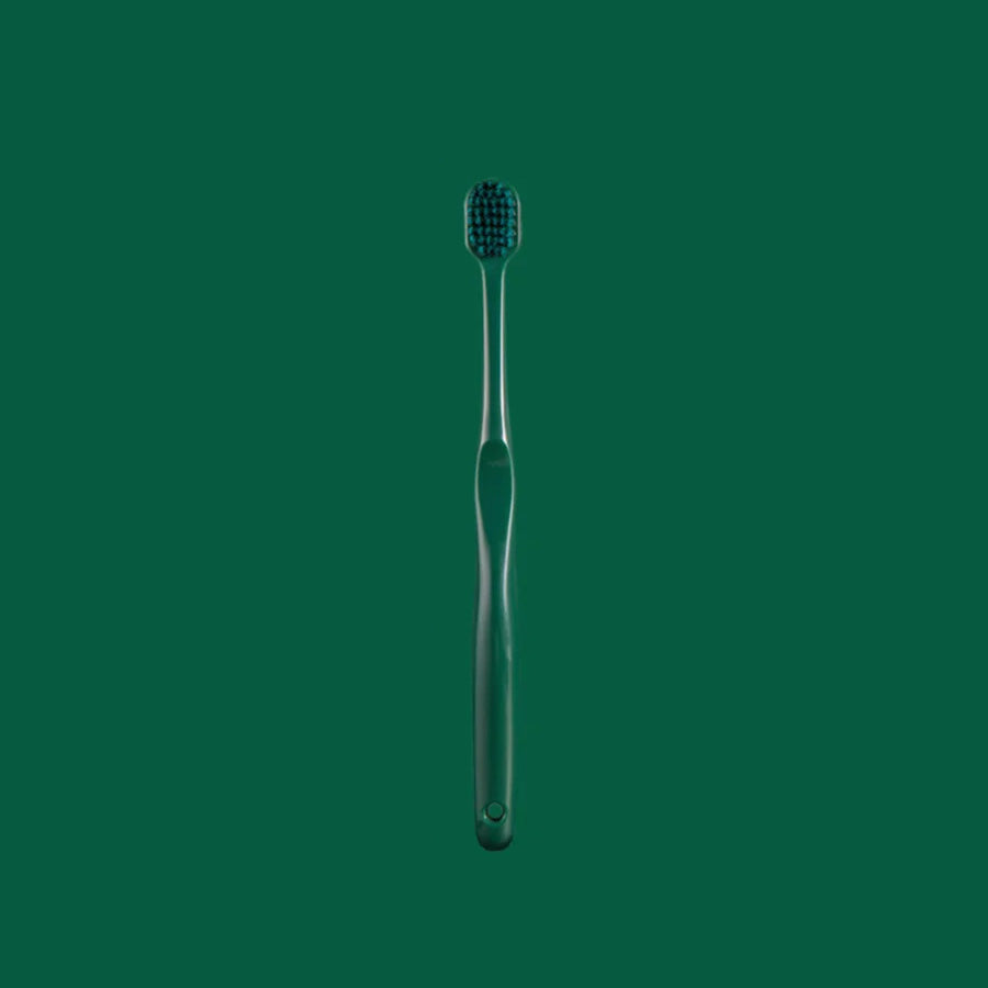 Wide toothbrush head offering broad coverage during oral care