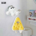 Suction cup base of the cartoon hand wall hook
